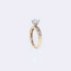 10K Thin Cubic Zirconia Stones Engagement Ring 10K Thin Cubic Zirconia Stones Engagement Ring