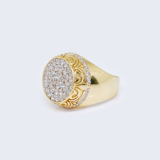 14K Gold Cluster Cubic Zirconia Ring Salid with Cubic Zirconia in the middle