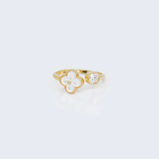 14K Gold White Clover and Cubic Zirconia Stone Ring