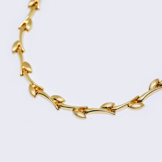 14K Shiny Tree Branch Leaf Chocker